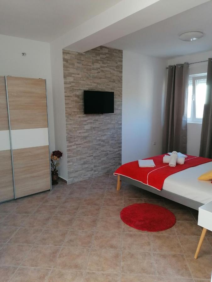 Apartments Dario Pag Town Zewnętrze zdjęcie